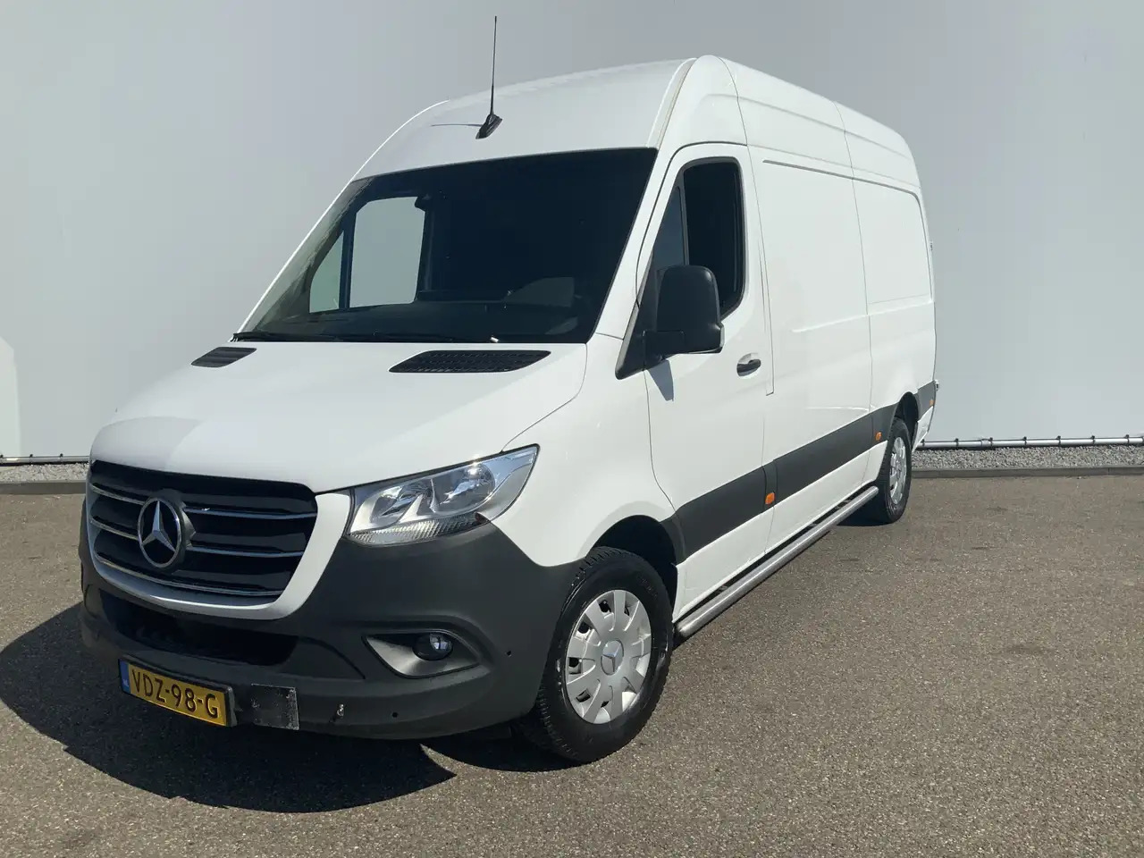 Mercedes-Benz Sprinter 316 2.2 CDI L2H2 DC Automaat Cruise Airco 3 Zits W - Kastenwagen: das Bild 1 Mercedes-Benz Sprinter 316 2.2 CDI L2H2 DC Automaat Cruise Airco 3 Zits W - Kastenwagen: das Bild 1