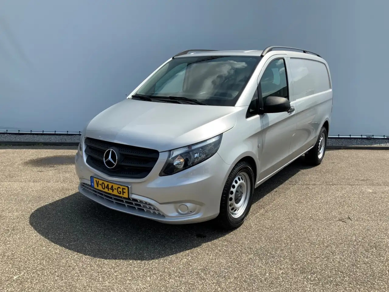 Mercedes-Benz Vito 114 CDI 4X4 Automaat Airco Cruise Trekhaak 2500 kg - Kastenwagen: das Bild 1 Mercedes-Benz Vito 114 CDI 4X4 Automaat Airco Cruise Trekhaak 2500 kg - Kastenwagen: das Bild 1