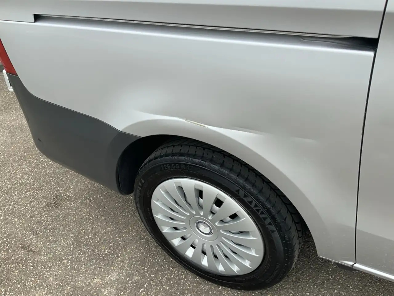 Mercedes-Benz Vito 119 CDI Lang Automaat Airco Cruise Trekhaak 2500 k - Kastenwagen: das Bild 4 Mercedes-Benz Vito 119 CDI Lang Automaat Airco Cruise Trekhaak 2500 k - Kastenwagen: das Bild 4
