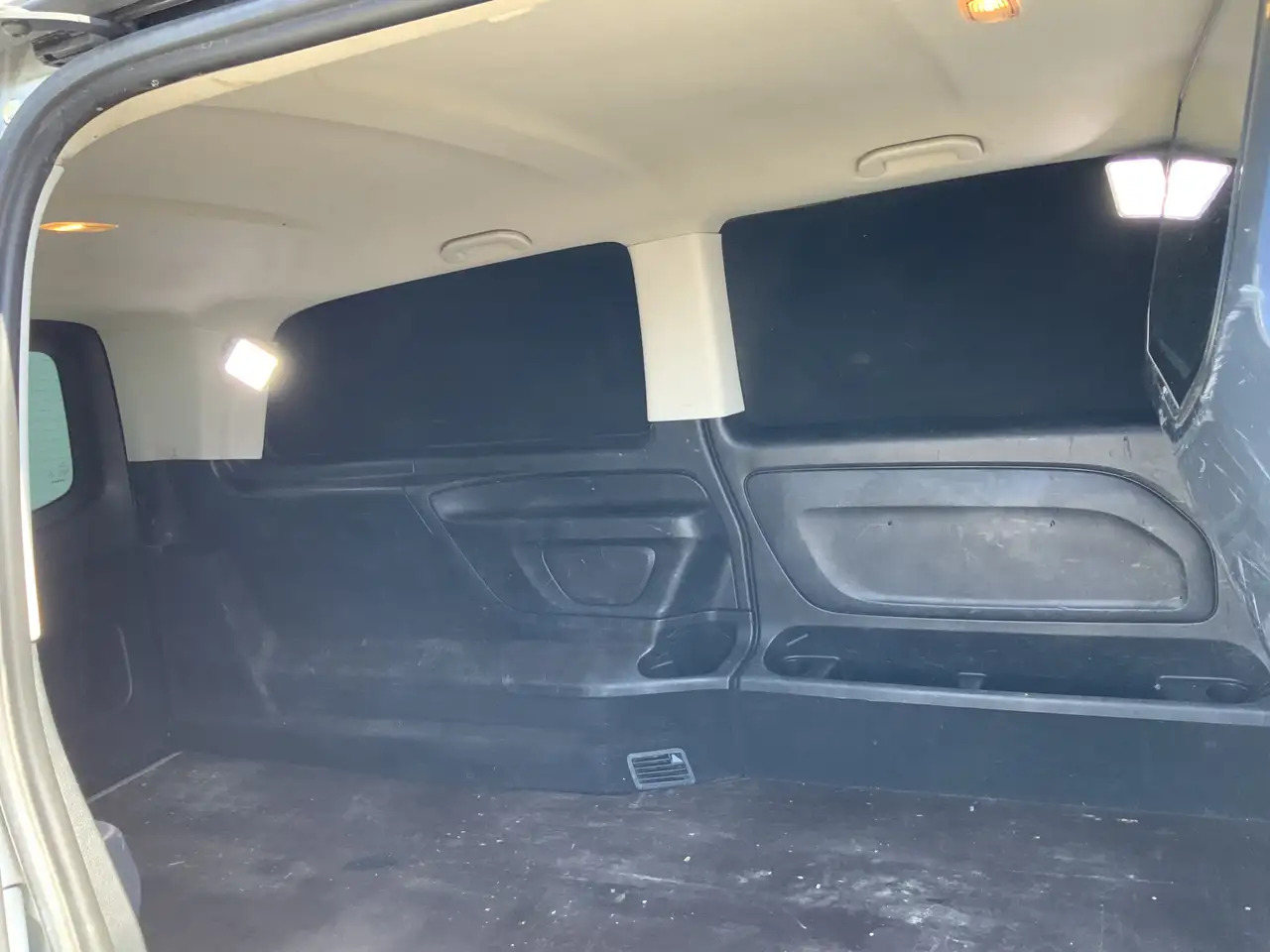 Kastenwagen Mercedes-Benz Vito Tourer XL 114 CDI Autom. Airco Cruise Camera Alu V: das Bild 19