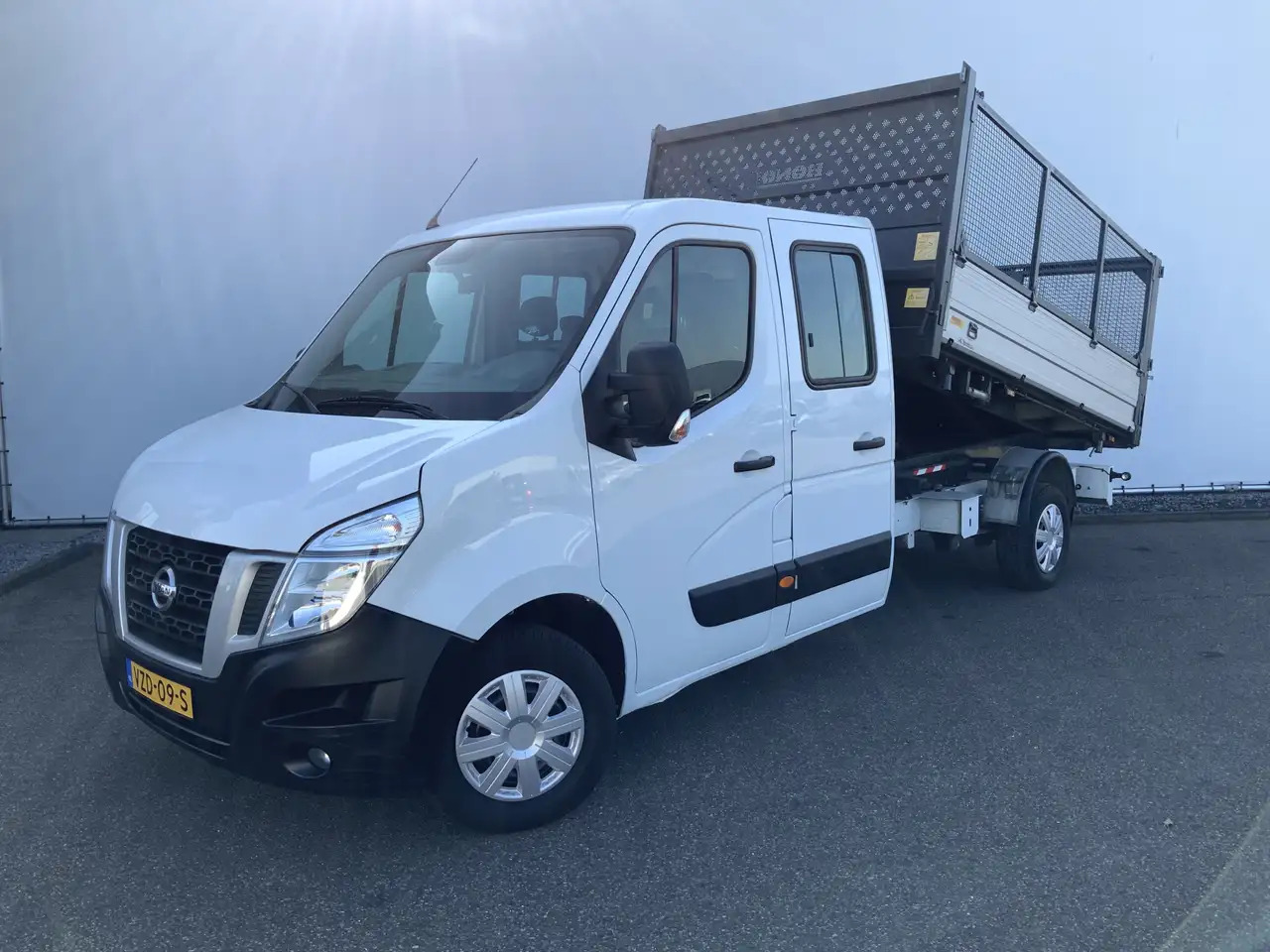 Nissan NV400 2.3 dCi L3H1 Dub Cab 3 Zijde Kipper Airco Bakmaat - Kipper Transporter: das Bild 1 Nissan NV400 2.3 dCi L3H1 Dub Cab 3 Zijde Kipper Airco Bakmaat - Kipper Transporter: das Bild 1