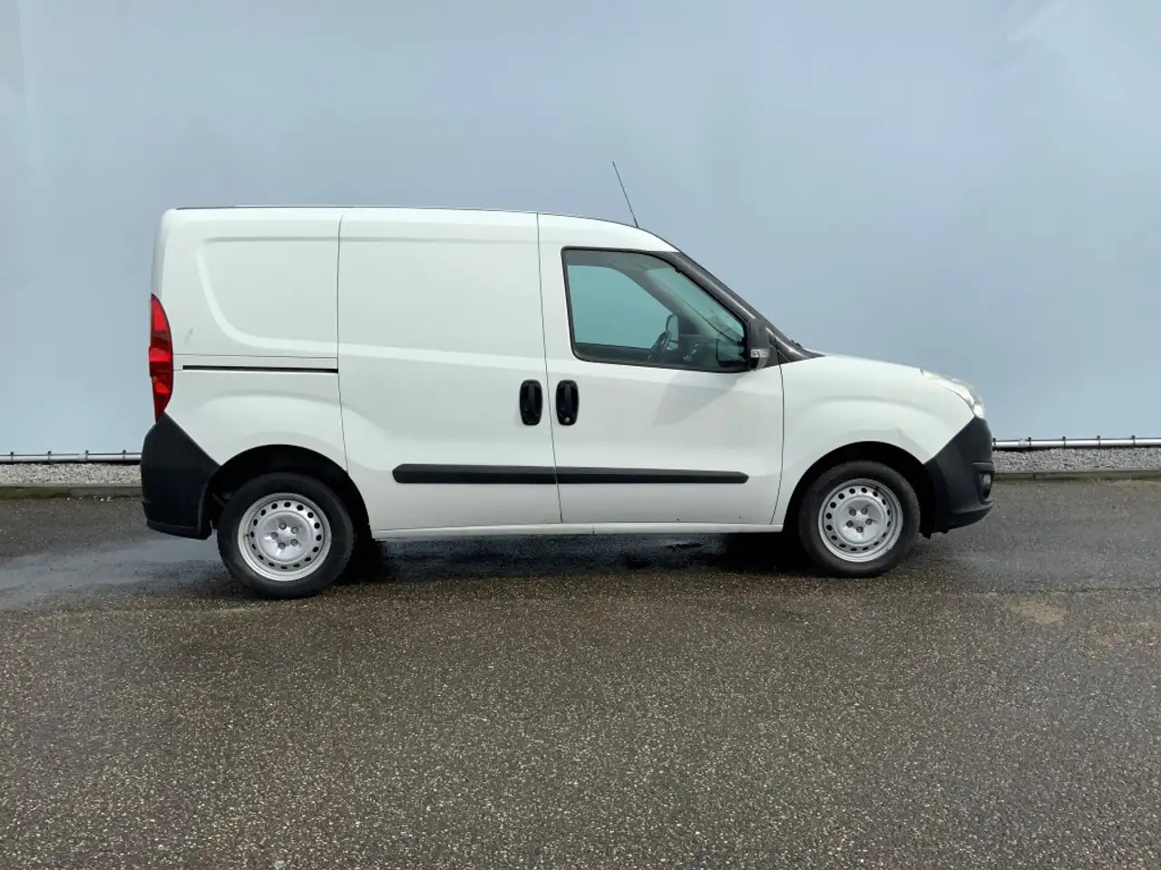 Opel Combo 1.3 CDTi L1H1 ecoFLEX Selection Airco Trekhaak 100 - Kleintransporter: das Bild 3 Opel Combo 1.3 CDTi L1H1 ecoFLEX Selection Airco Trekhaak 100 - Kleintransporter: das Bild 3