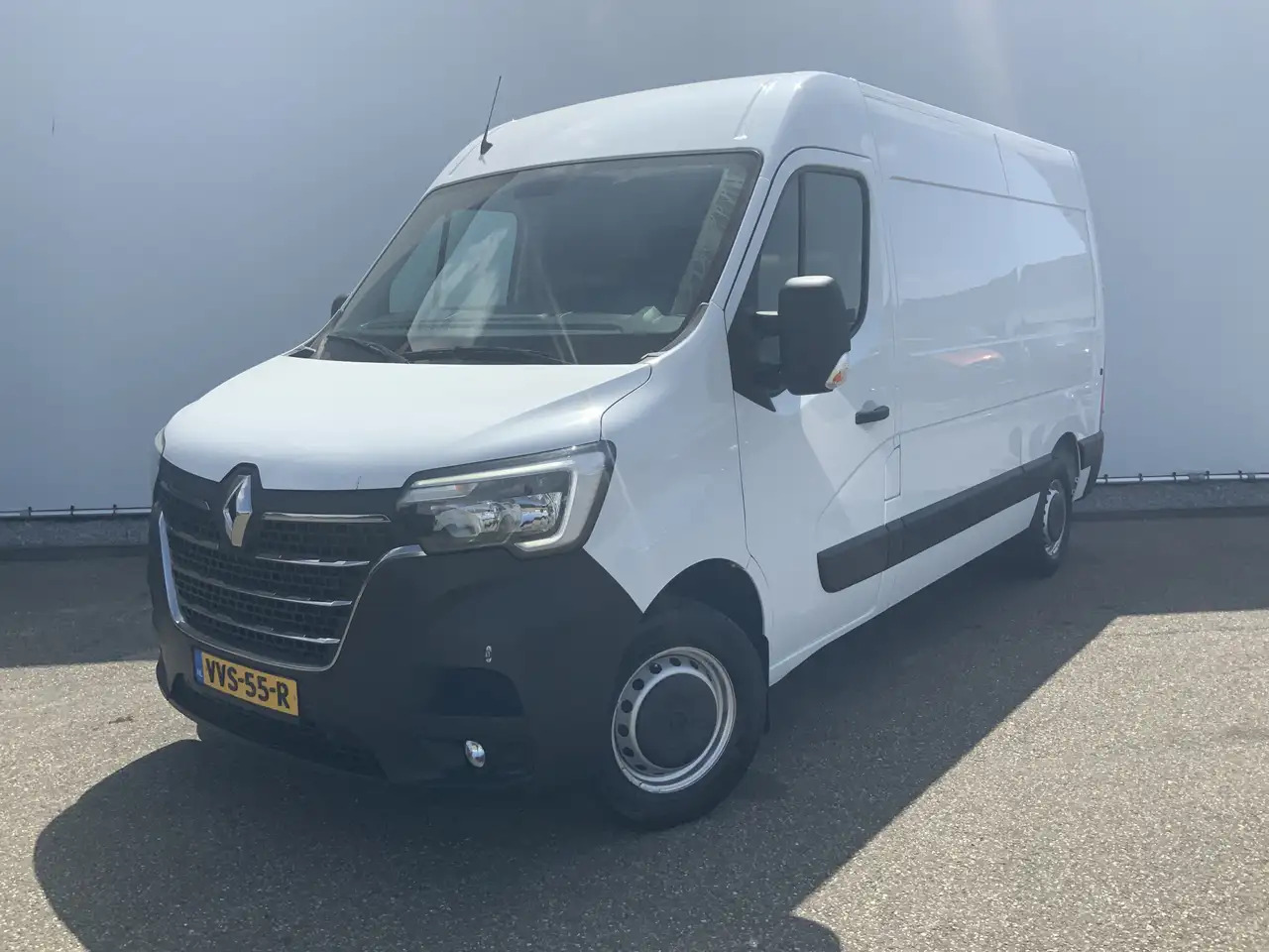 Renault Master T35 2.3 dCi 150 L2H2 Energy Work Edition Airco Cru - Kastenwagen: das Bild 1 Renault Master T35 2.3 dCi 150 L2H2 Energy Work Edition Airco Cru - Kastenwagen: das Bild 1