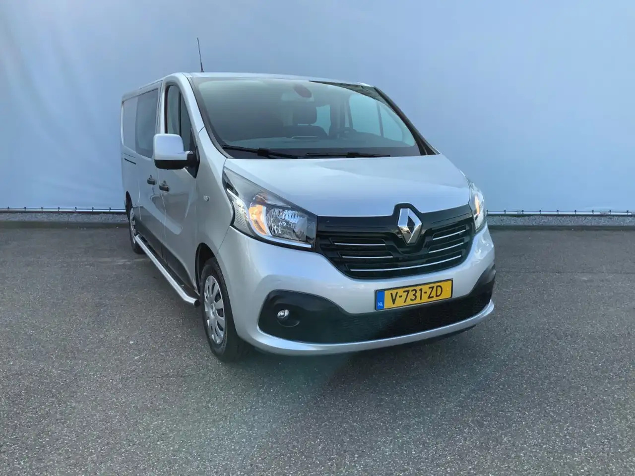 Renault Trafic 1.6 dCi T29 L2H1 Dub Cab Airco Camera Navi Trekhaa - Transporter mit Doppelkabine: das Bild 3 Renault Trafic 1.6 dCi T29 L2H1 Dub Cab Airco Camera Navi Trekhaa - Transporter mit Doppelkabine: das Bild 3