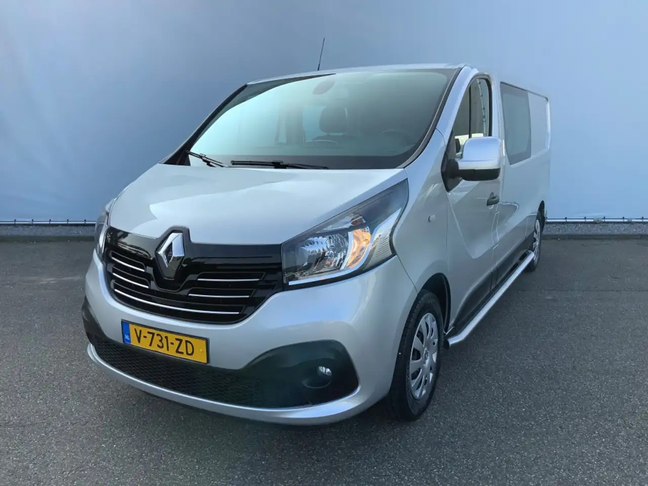 Renault Trafic 1.6 dCi T29 L2H1 Dub Cab Airco Camera Navi Trekhaa - Transporter mit Doppelkabine: das Bild 1 Renault Trafic 1.6 dCi T29 L2H1 Dub Cab Airco Camera Navi Trekhaa - Transporter mit Doppelkabine: das Bild 1
