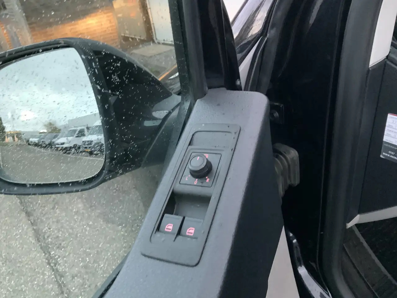 Volkswagen T6 Transporter 2.0 TDI L2H2 Highline Automaat Airco Cruise Navi A - Kastenwagen: das Bild 5 Volkswagen T6 Transporter 2.0 TDI L2H2 Highline Automaat Airco Cruise Navi A - Kastenwagen: das Bild 5