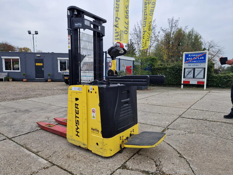 Hyster S1.5S elektrische stapelaar - Hochhubwagen: das Bild 4 Hyster S1.5S elektrische stapelaar - Hochhubwagen: das Bild 4