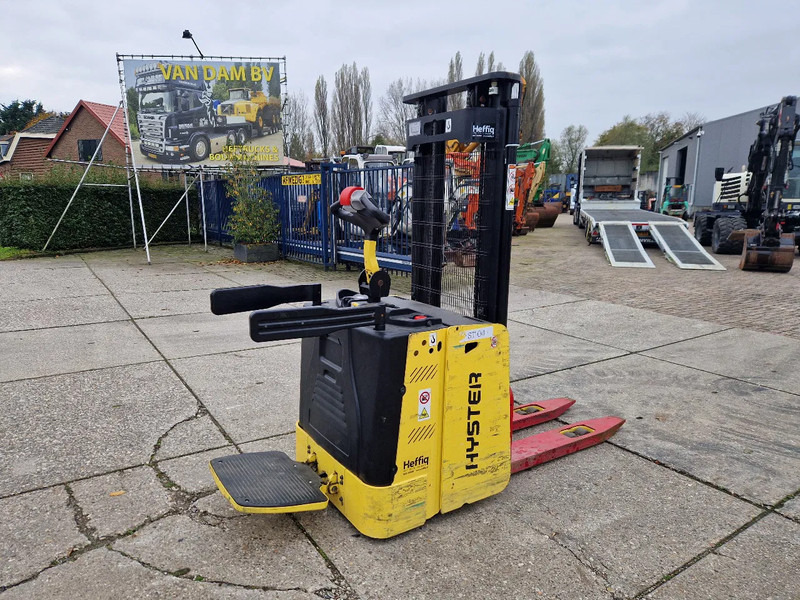 Hyster S1.5S elektrische stapelaar - Hochhubwagen: das Bild 5 Hyster S1.5S elektrische stapelaar - Hochhubwagen: das Bild 5