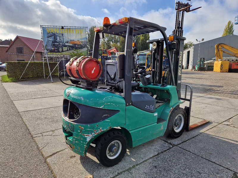 Maximal Nissan Zhejiang 2.5 ton LPG LOW HOURS - Treibgasstapler: das Bild 4 Maximal Nissan Zhejiang 2.5 ton LPG LOW HOURS - Treibgasstapler: das Bild 4