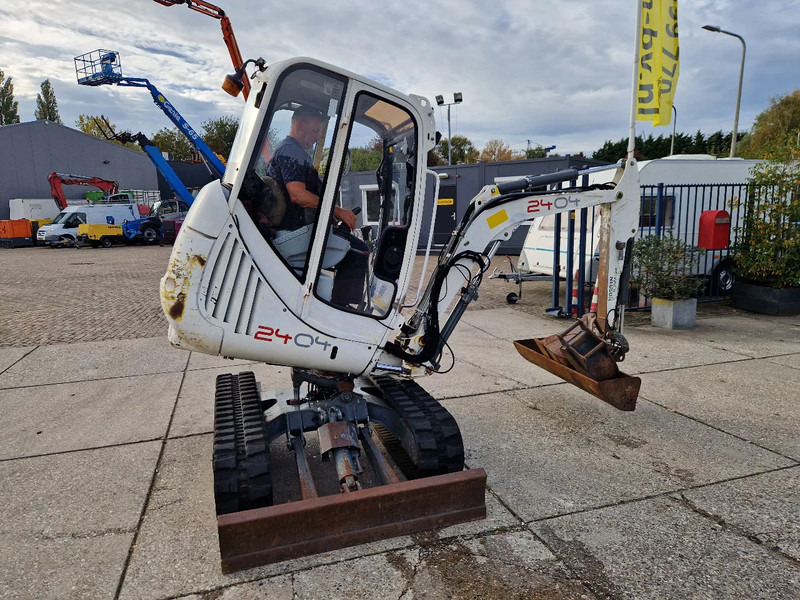 WACKER NEUSON 2404RD, kan op een berghelling draaien - Minibagger: das Bild 1 WACKER NEUSON 2404RD, kan op een berghelling draaien - Minibagger: das Bild 1