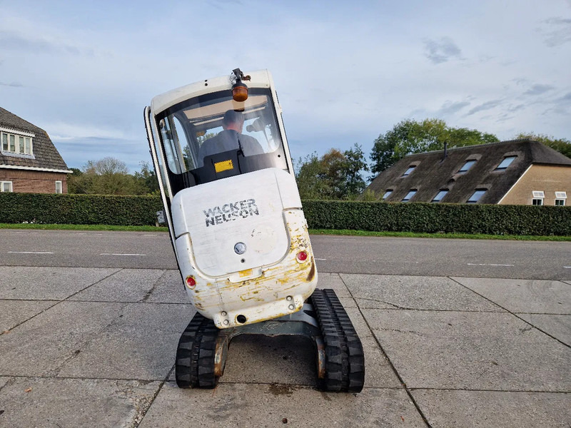 WACKER NEUSON 2404RD, kan op een berghelling draaien - Minibagger: das Bild 2 WACKER NEUSON 2404RD, kan op een berghelling draaien - Minibagger: das Bild 2