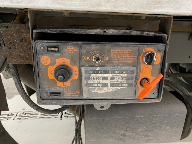 DAF CF75.250 - damaged engine - Koffer LKW: das Bild 4 DAF CF75.250 - damaged engine - Koffer LKW: das Bild 4