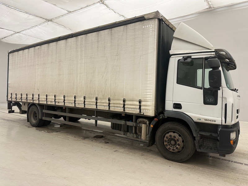 Iveco Eurocargo 180E28 - Plane LKW: das Bild 3 Iveco Eurocargo 180E28 - Plane LKW: das Bild 3