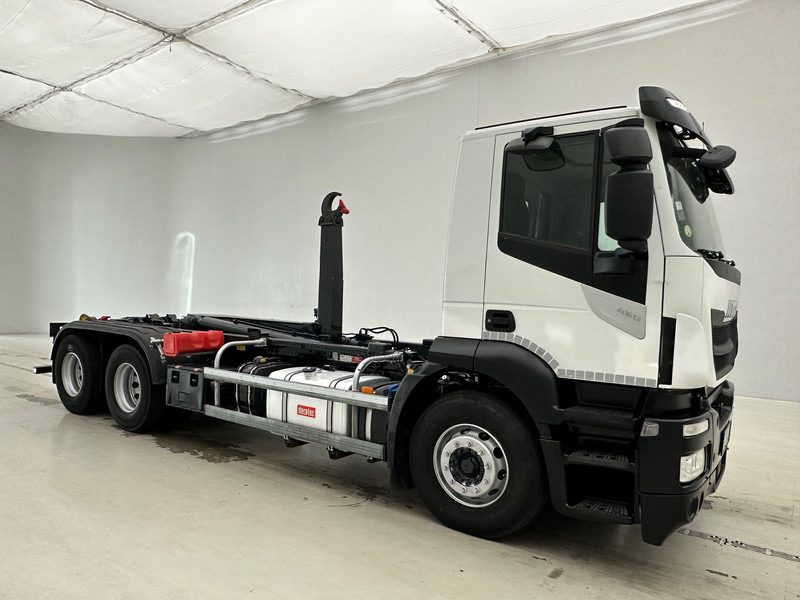 Iveco Stralis 460 - 6x2 - Abrollkipper: das Bild 3 Iveco Stralis 460 - 6x2 - Abrollkipper: das Bild 3