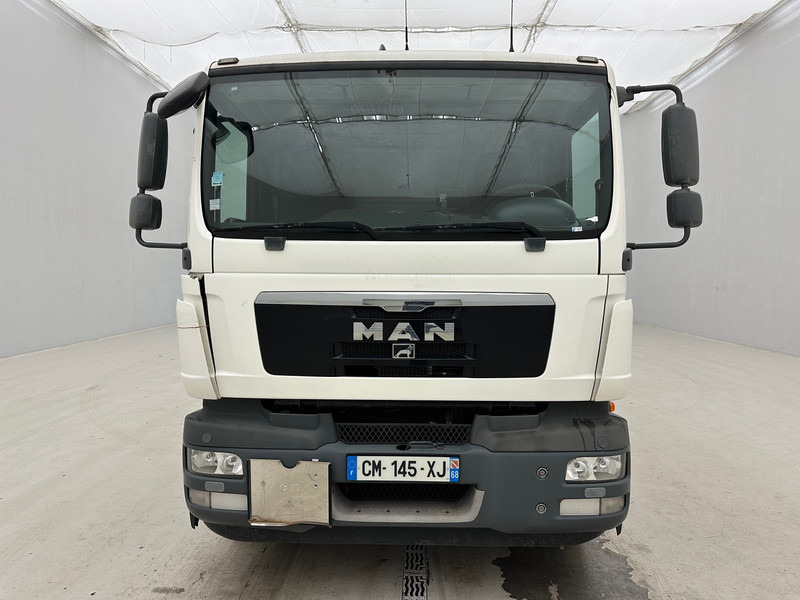 MAN TGM 26.340 - 6x2 - Tankwagen: das Bild 2 MAN TGM 26.340 - 6x2 - Tankwagen: das Bild 2