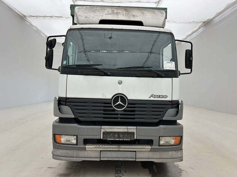 Mercedes-Benz 1823 - Plane LKW: das Bild 2 Mercedes-Benz 1823 - Plane LKW: das Bild 2