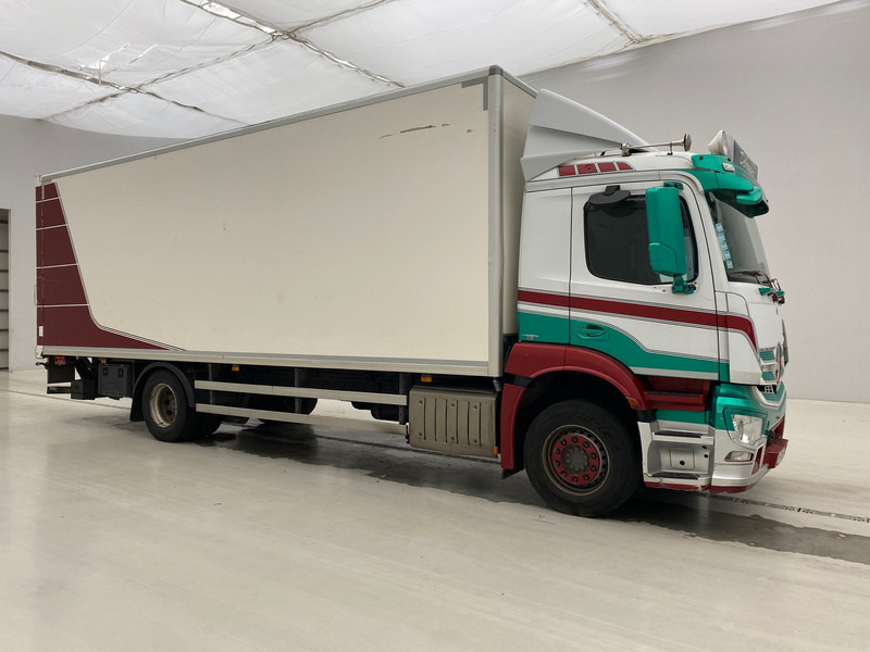 Mercedes-Benz Antos 1832 - Koffer LKW: das Bild 3 Mercedes-Benz Antos 1832 - Koffer LKW: das Bild 3