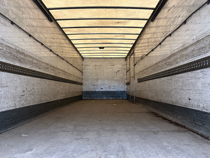 Mercedes-Benz Atego 1218 - Koffer LKW: das Bild 5 Mercedes-Benz Atego 1218 - Koffer LKW: das Bild 5