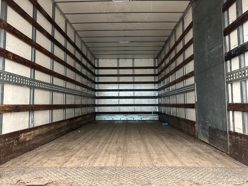 Koffer LKW Mercedes-Benz Atego 815: das Bild 6