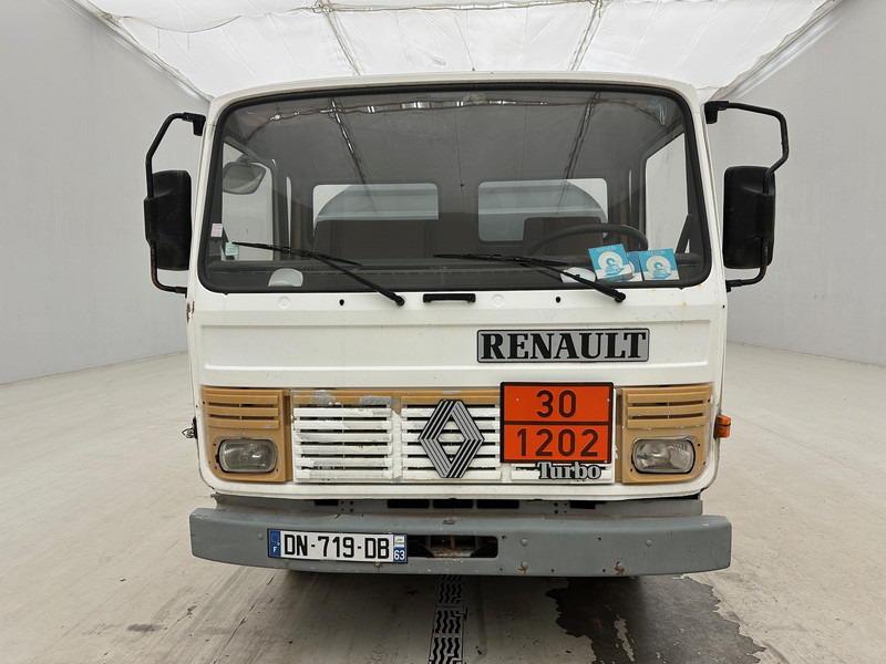 Renault Midliner S120 - Tankwagen: das Bild 2 Renault Midliner S120 - Tankwagen: das Bild 2