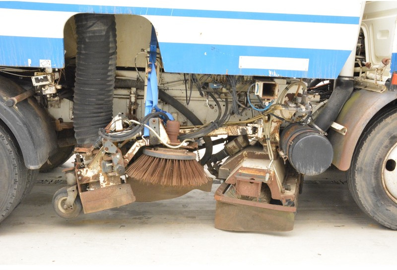Renault Midliner S150 - RHD - Kehrmaschine: das Bild 4 Renault Midliner S150 - RHD - Kehrmaschine: das Bild 4