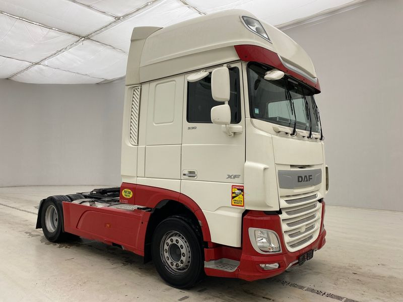 DAF XF105.530 Super Space Cab - Sattelzugmaschine: das Bild 3 DAF XF105.530 Super Space Cab - Sattelzugmaschine: das Bild 3