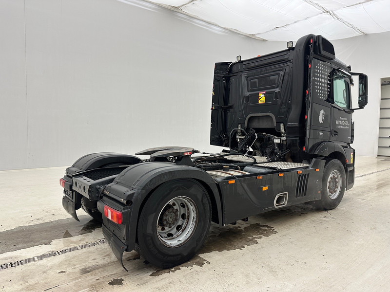 Mercedes-Benz Actros 1946 - Sattelzugmaschine: das Bild 5 Mercedes-Benz Actros 1946 - Sattelzugmaschine: das Bild 5
