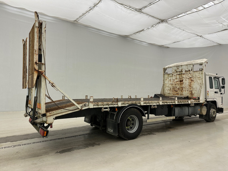 Volvo FL12.380 - Autotransporter LKW: das Bild 5 Volvo FL12.380 - Autotransporter LKW: das Bild 5