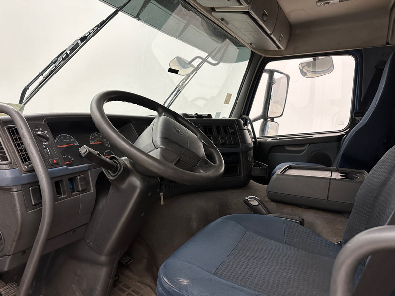 Koffer LKW Volvo FM 300: das Bild 11