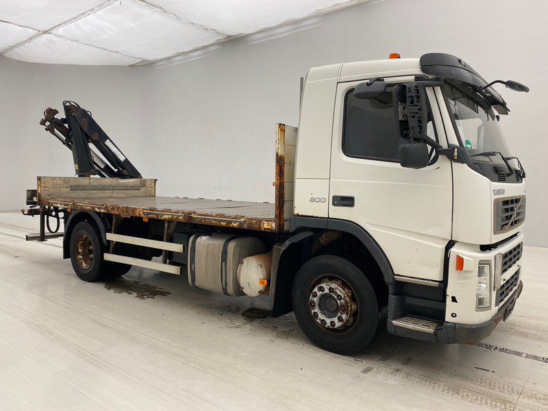 Volvo FM 300 - Pritsche LKW, Autokran: das Bild 3 Volvo FM 300 - Pritsche LKW, Autokran: das Bild 3