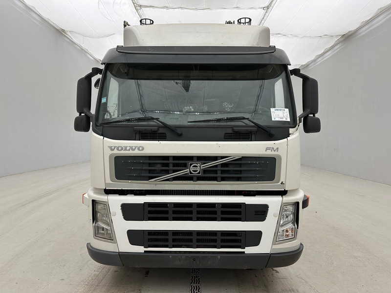 Volvo FM 330 - Müllwagen: das Bild 2 Volvo FM 330 - Müllwagen: das Bild 2