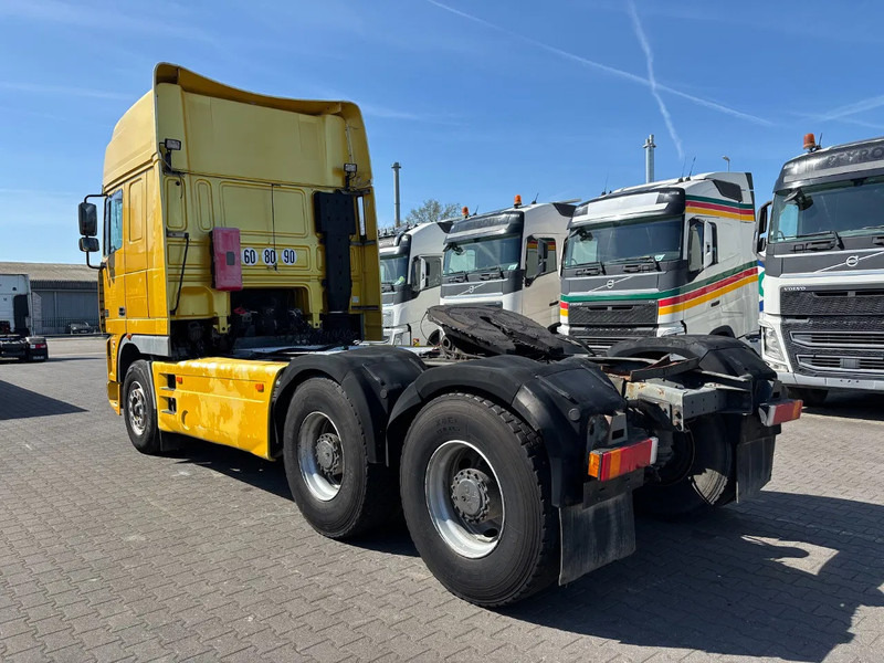 DAF XF 95.530 6X4 Super Spacecab Steelsuspension Manual geabox Euro 3 - Sattelzugmaschine: das Bild 3 DAF XF 95.530 6X4 Super Spacecab Steelsuspension Manual geabox Euro 3 - Sattelzugmaschine: das Bild 3