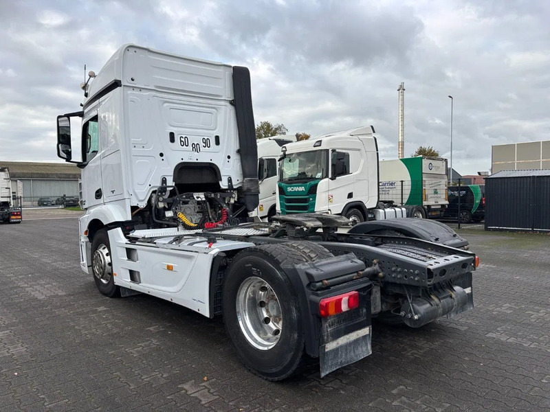 Mercedes-Benz Actros 1845 Retarder Euro 6 - Sattelzugmaschine: das Bild 3 Mercedes-Benz Actros 1845 Retarder Euro 6 - Sattelzugmaschine: das Bild 3