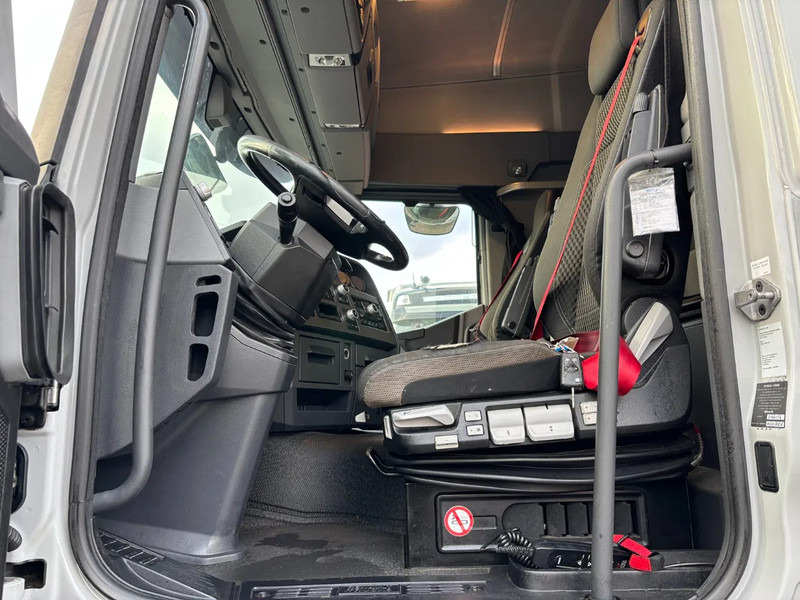 Renault T480 Retarder Euro 6 (KD016445) - Sattelzugmaschine: das Bild 5 Renault T480 Retarder Euro 6 (KD016445) - Sattelzugmaschine: das Bild 5