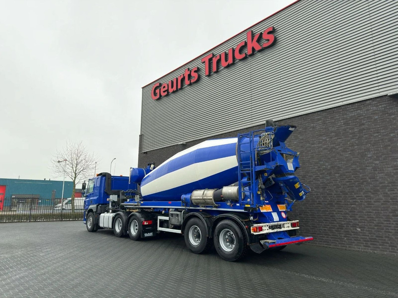 DAF CF 510 6X4 + DE BUF ST2 2-ASSIGE 10M3 CONCRETE M - Fahrmischer: das Bild 3 DAF CF 510 6X4 + DE BUF ST2 2-ASSIGE 10M3 CONCRETE M - Fahrmischer: das Bild 3