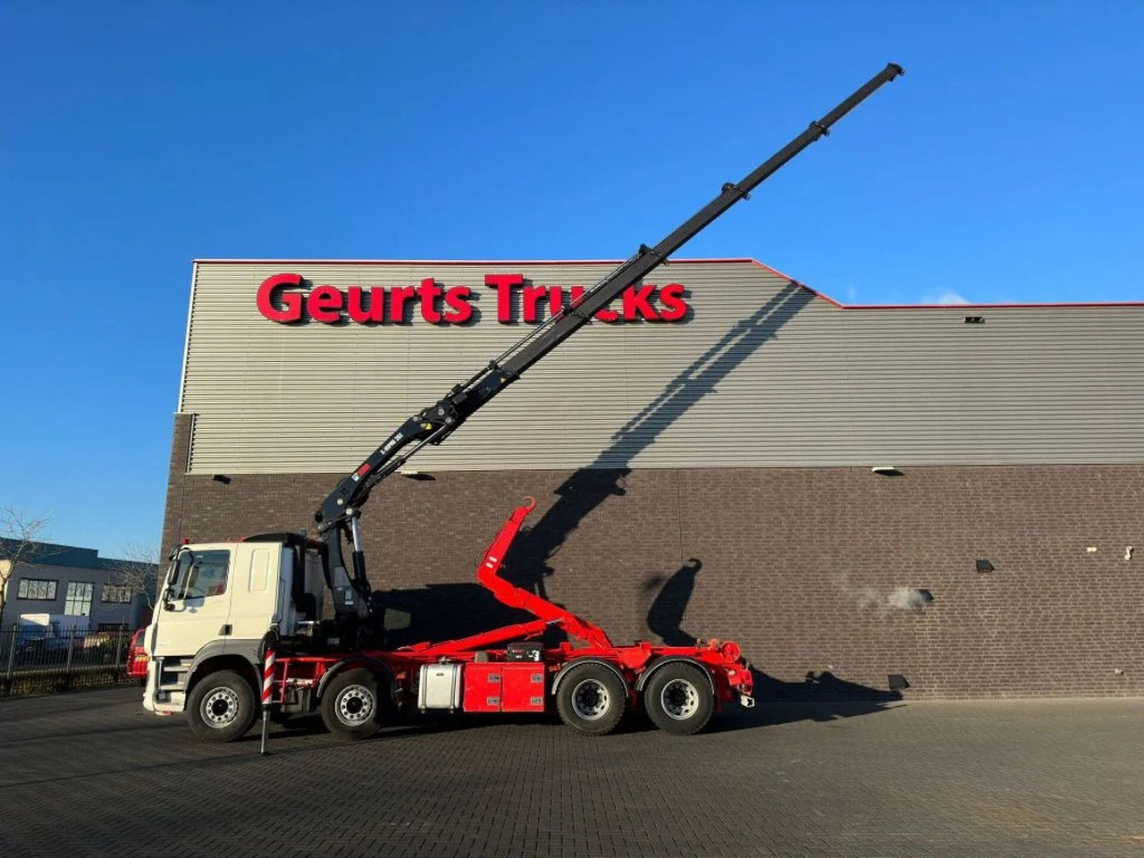 DAF CF 530 8X4 + HIAB HAAKARM + HIAB 262 EP-5 KRAAN/ - Abrollkipper: das Bild 5 DAF CF 530 8X4 + HIAB HAAKARM + HIAB 262 EP-5 KRAAN/ - Abrollkipper: das Bild 5