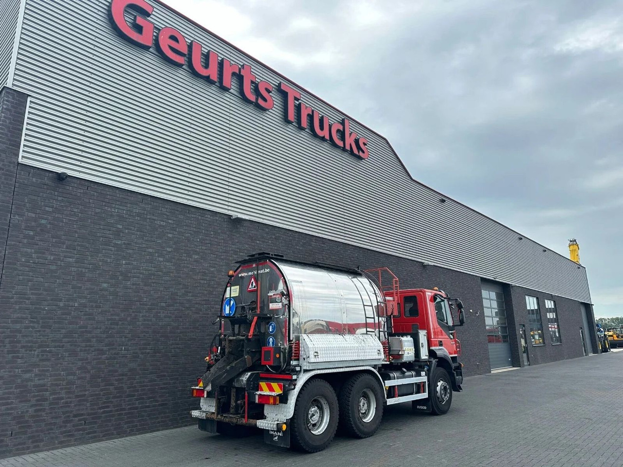 Iveco Trakker 330 6X4 LINNHOFF& HENNE AWÖL 600 6M3 ASF - LKW: das Bild 5 Iveco Trakker 330 6X4 LINNHOFF& HENNE AWÖL 600 6M3 ASF - LKW: das Bild 5