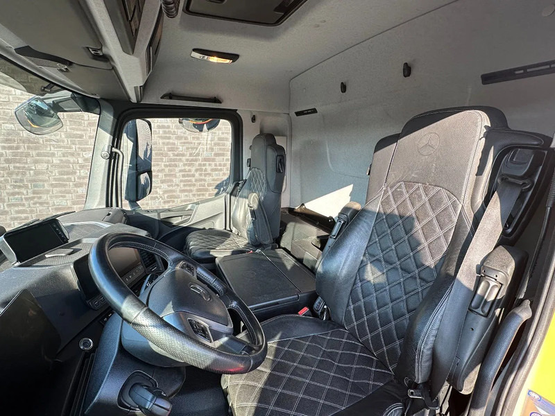 Mercedes-Benz Arocs 3253 L ENA 8X2/4 HMF2820 KRAAN / KRAN/ CRANE MET TF.324 KABELSYSTEEM / SEILGERATE / CABLE SYSTEM - Leasing Mercedes-Benz Arocs 3253 L ENA 8X2/4 HMF2820 KRAAN / KRAN/ CRANE MET TF.324 KABELSYSTEEM / SEILGERATE / CABLE SYSTEM: das Bild 17