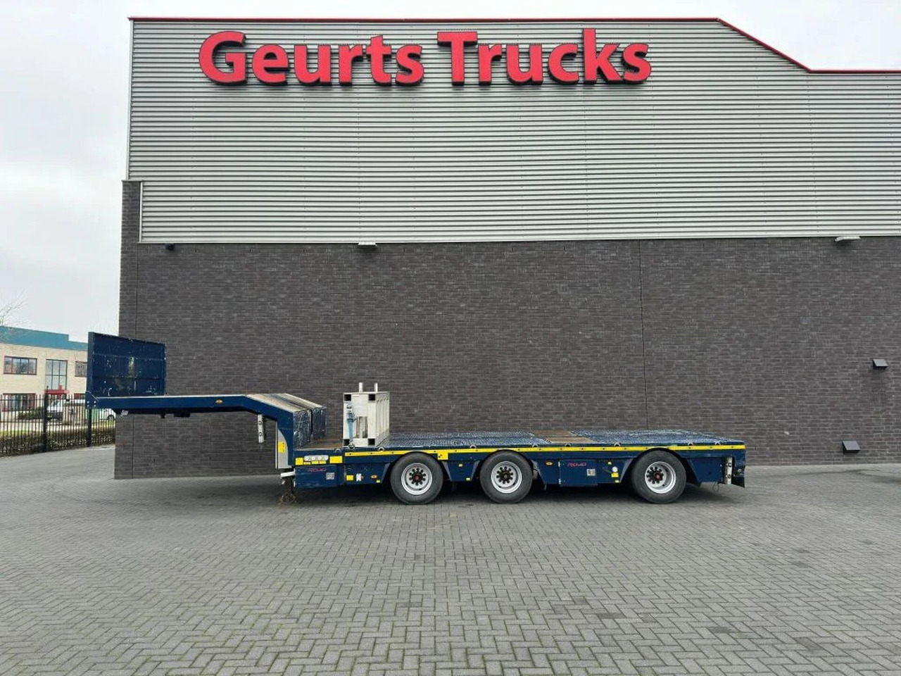 Rojo Trailer KT3 ST EXTENDABLE SEMI DIEPLADER/TI - Tieflader Auflieger: das Bild 1 Rojo Trailer KT3 ST EXTENDABLE SEMI DIEPLADER/TI - Tieflader Auflieger: das Bild 1
