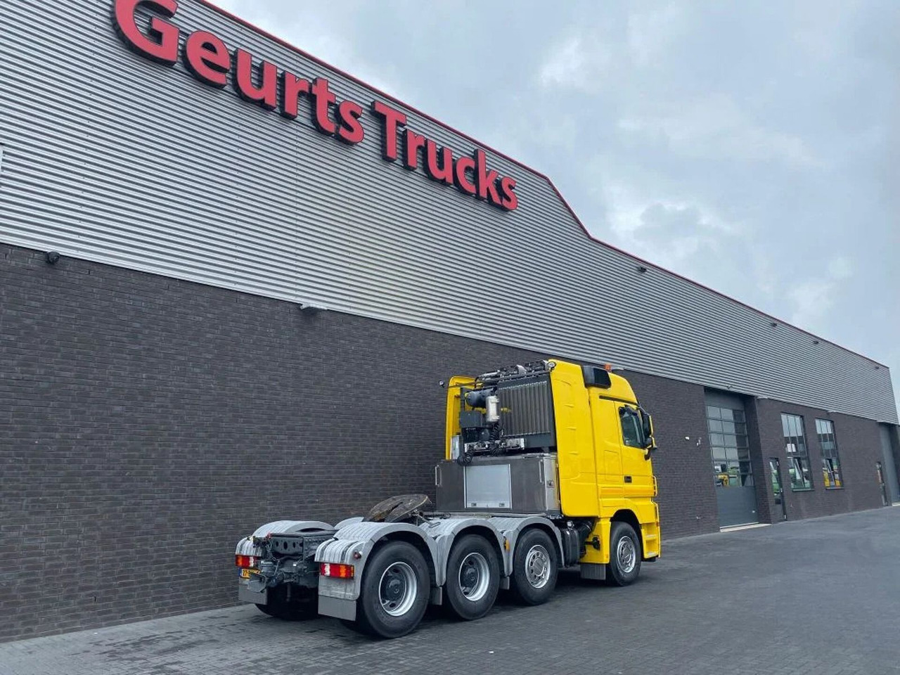 Mercedes-Benz Actros 4165 V8 8X4 SLT TITAN HEAVY DUTY TRACTOR - Sattelzugmaschine: das Bild 5 Mercedes-Benz Actros 4165 V8 8X4 SLT TITAN HEAVY DUTY TRACTOR - Sattelzugmaschine: das Bild 5