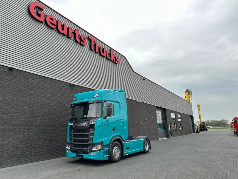 Scania 770S V8 NGS 4X2 TREKKER/SZM/TRACTOR NIEUW/NEU/NEW/UNUSED FULL OPTIONS - Sattelzugmaschine: das Bild 2 Scania 770S V8 NGS 4X2 TREKKER/SZM/TRACTOR NIEUW/NEU/NEW/UNUSED FULL OPTIONS - Sattelzugmaschine: das Bild 2