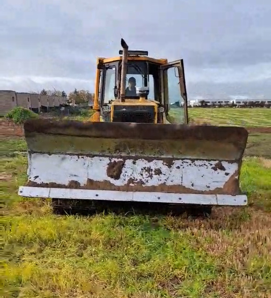 CATERPILLAR D5 M - Bulldozer: das Bild 2 CATERPILLAR D5 M - Bulldozer: das Bild 2