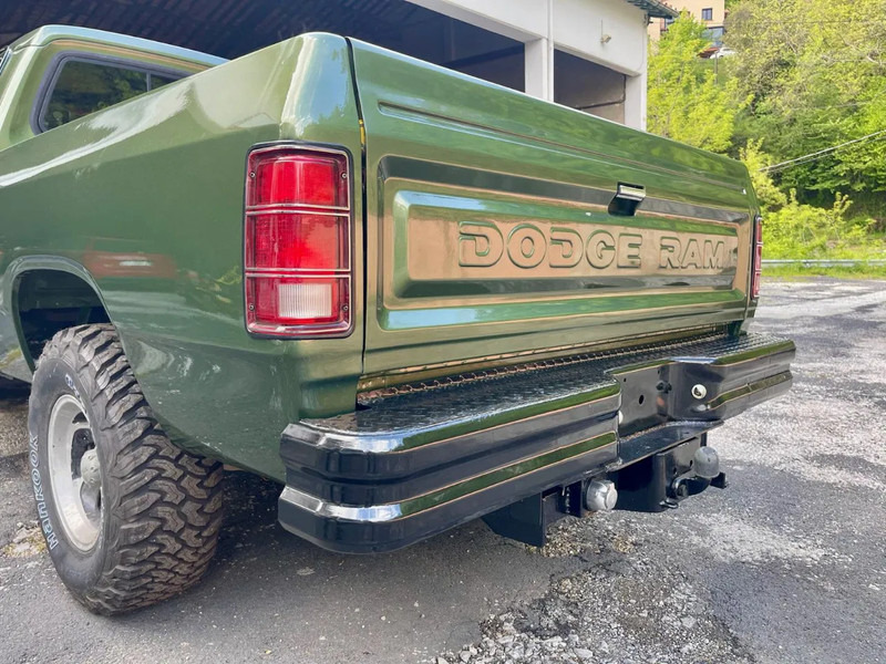 Dodge Ram 150 Custom V8 Benzine - Pick-up: das Bild 4 Dodge Ram 150 Custom V8 Benzine - Pick-up: das Bild 4