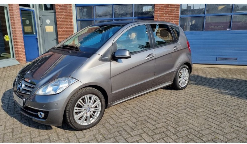 Mercedes-Benz A-Klasse A160 Automaat Elegance.airco.trekhaak. - PKW: das Bild 1 Mercedes-Benz A-Klasse A160 Automaat Elegance.airco.trekhaak. - PKW: das Bild 1
