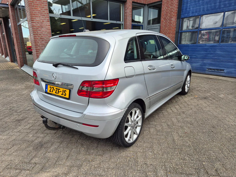 Mercedes-Benz B-Klasse 200 Automaat.trekhaak. - PKW: das Bild 3 Mercedes-Benz B-Klasse 200 Automaat.trekhaak. - PKW: das Bild 3