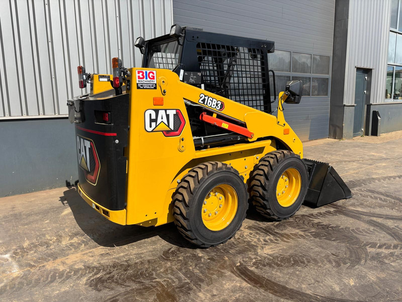 Caterpillar 216B3 - Lader: das Bild 5 Caterpillar 216B3 - Lader: das Bild 5