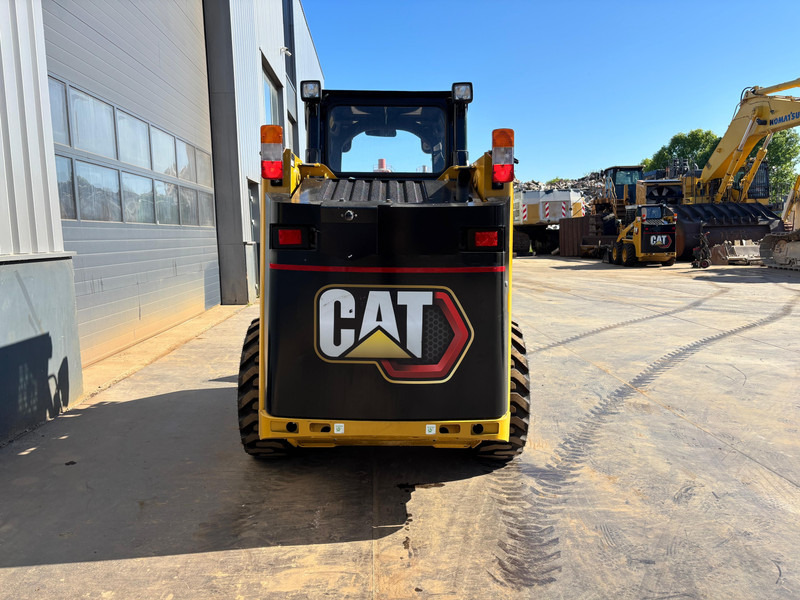 Caterpillar 216B3 - Lader: das Bild 4 Caterpillar 216B3 - Lader: das Bild 4