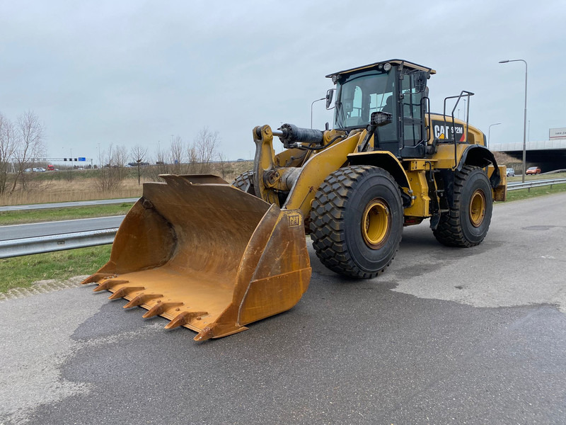 Caterpillar 972M XE | New tires - Radlader: das Bild 2 Caterpillar 972M XE | New tires - Radlader: das Bild 2