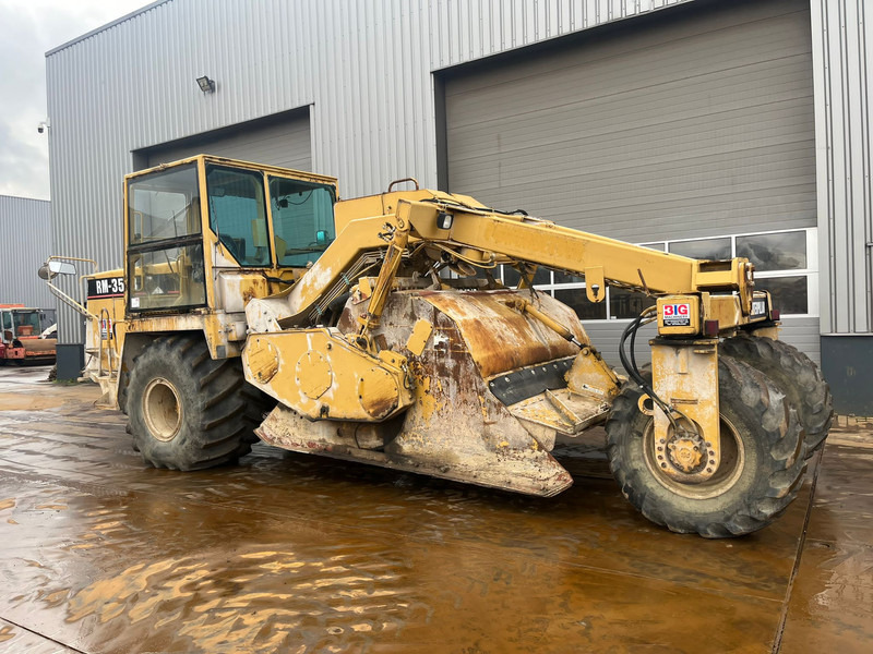 Caterpillar RM350 B - Bodenstabilisierer: das Bild 3 Caterpillar RM350 B - Bodenstabilisierer: das Bild 3
