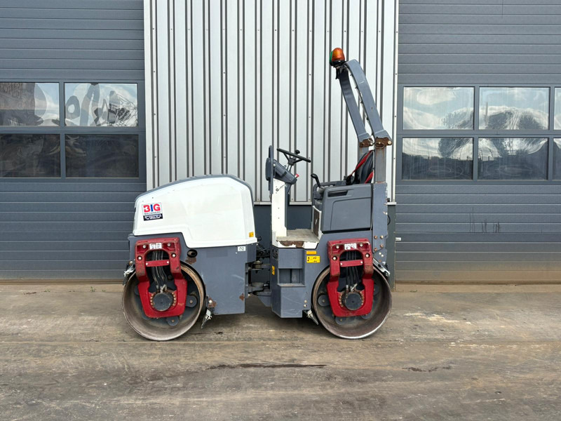 Dynapac CC1200 - Walzen: das Bild 1 Dynapac CC1200 - Walzen: das Bild 1